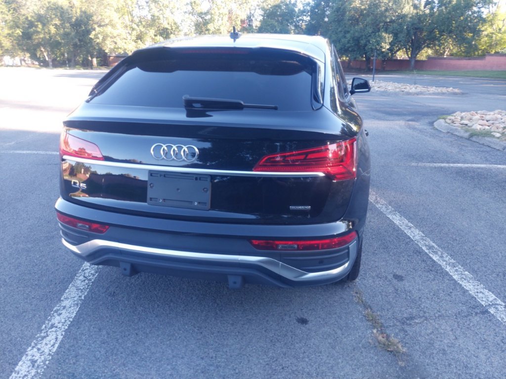 Used 2025 Audi Q5 2.0T Premium Plus w/ Premium Plus Package AWD/4WD image 11