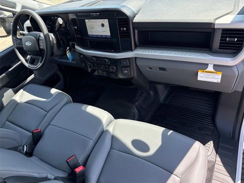 New 2025 Ford F550 2WD Regular Cab Super Duty image 23