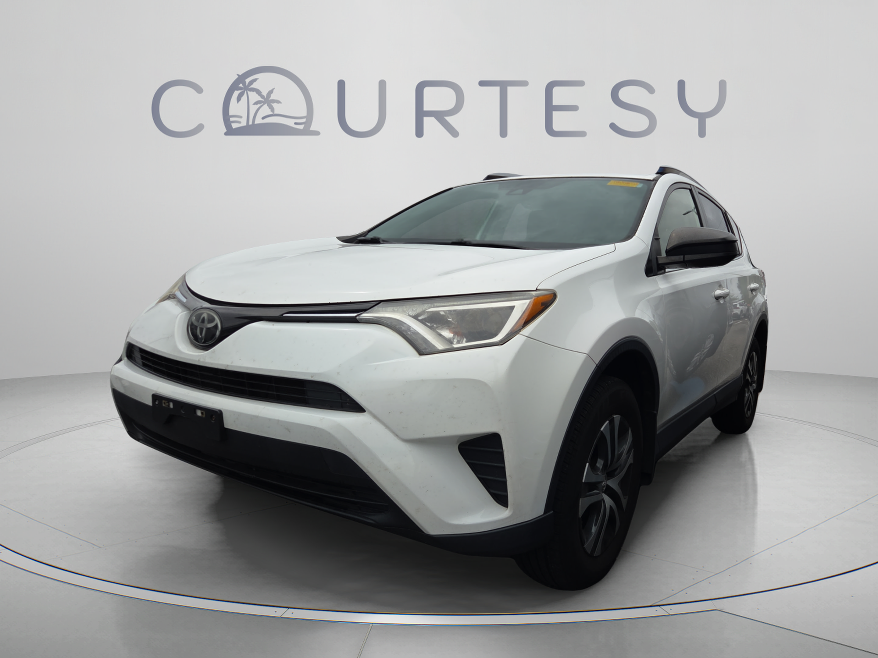Used 2018 Toyota RAV4 LE w/ All Weather Liner Package AWD/4WD image 1