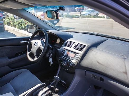 Used 2005 Honda Accord LX image 21