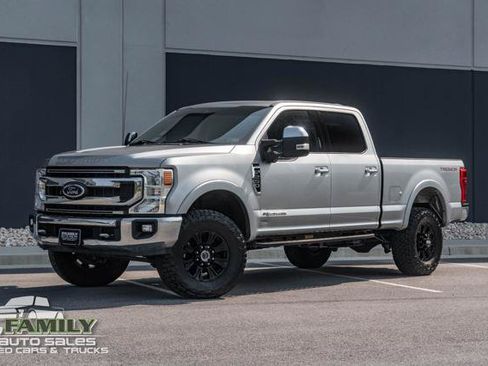 Used 2020 Ford F250 XLT w/ Tremor Off-Road Package AWD/4WD image 1