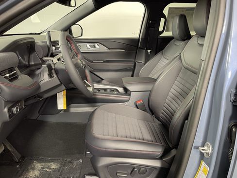 New 2026 Ford Explorer ST-Line w/ ST-Line Street Pack AWD/4WD image 11