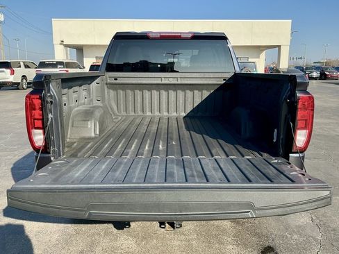 Used 2022 GMC Sierra 1500 Elevation w/ LPO, Elevation Black Package image 18