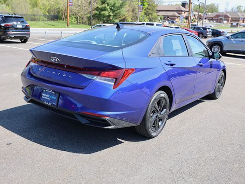 Certified 2023 Hyundai Elantra SEL FWD image 7