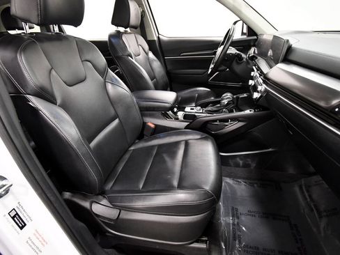 Certified 2025 Kia Telluride S AWD/4WD image 19