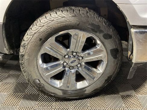 Used 2018 Ford F150 XLT w/ Equipment Group 302A Luxury image 31