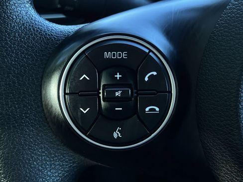 Used 2022 Kia Soul LX w/ Technology Package FWD image 37