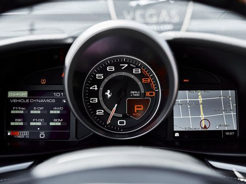 Used 2018 Ferrari GTC4Lusso image 61