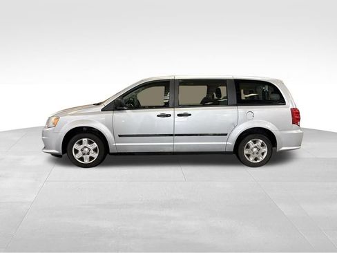 Used 2012 Dodge Grand Caravan American Value Package image 2