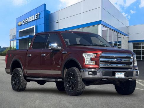 Used 2016 Ford F150 Lariat w/ Equipment Group 502A Luxury AWD/4WD image 9