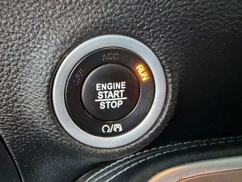 Used 2022 Dodge Challenger R/T RWD image 23