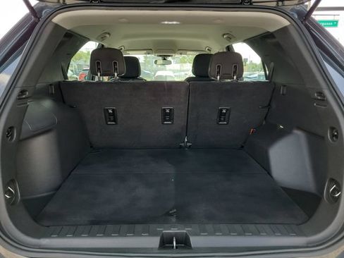 Used 2019 Chevrolet Equinox LS FWD image 9