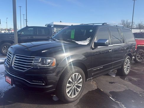 Used 2016 Lincoln Navigator Select image 9