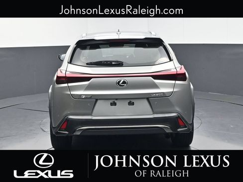 Used 2019 Lexus UX 200 F Sport w/ F Sport Premium Package FWD image 8