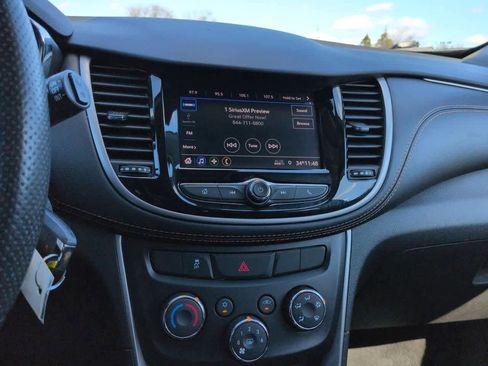 Used 2021 Chevrolet Trax LS w/ Tint and Cruise Package image 27