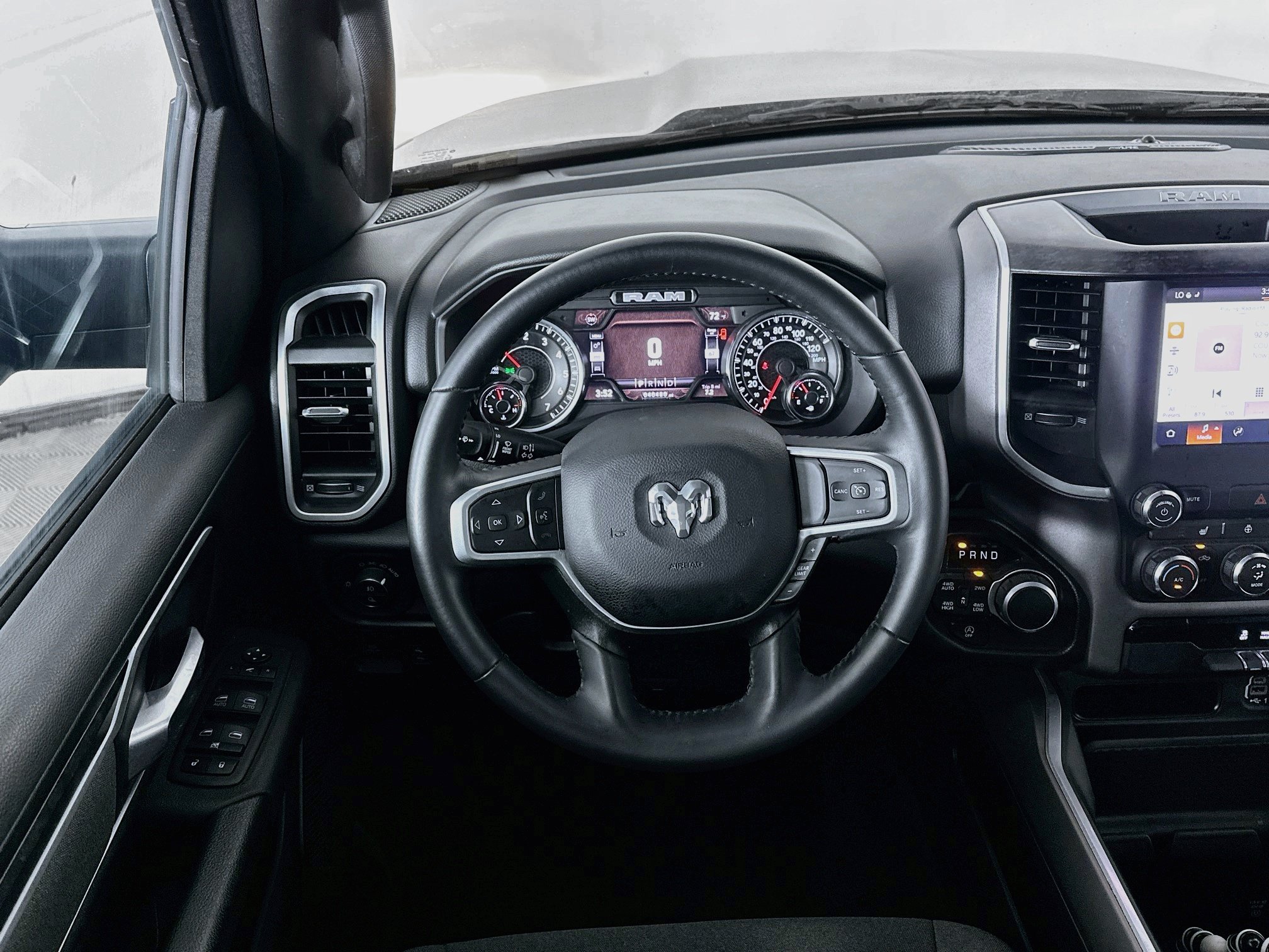 Used 2023 RAM 1500 Big Horn AWD/4WD image 17