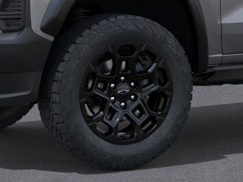 New 2026 Chevrolet Colorado Trail Boss w/ Midnight Edition AWD/4WD image 9