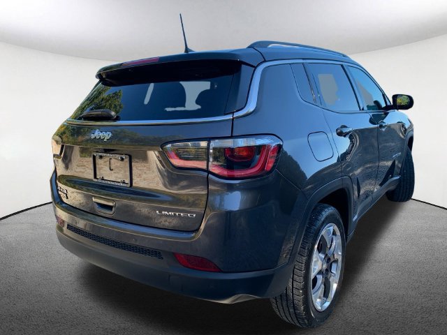 Used 2017 Jeep Compass Limited AWD/4WD image 14