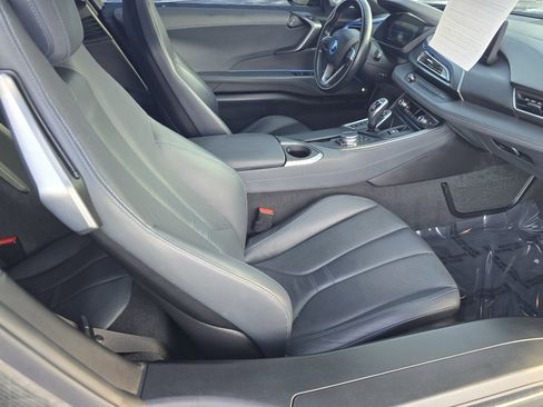 Used 2016 BMW i8 image 21