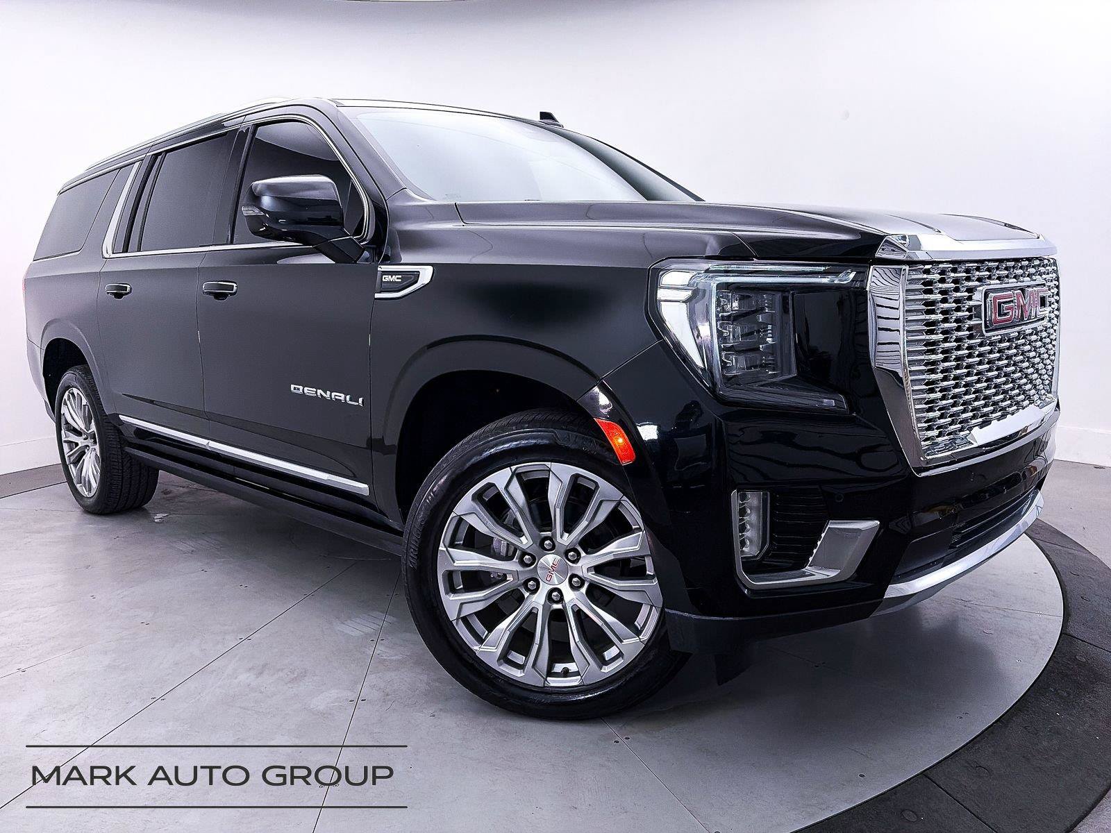 Used 2023 GMC Yukon XL Denali AWD/4WD image 1