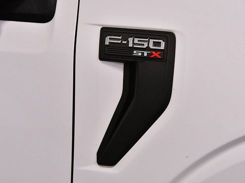 Used 2022 Ford F150 XL w/ STX Appearance Package image 10