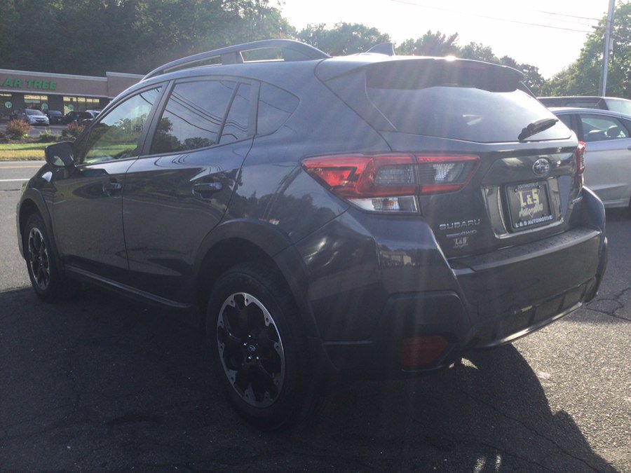 Used 2021 Subaru Crosstrek 2.0i Premium AWD/4WD image 10