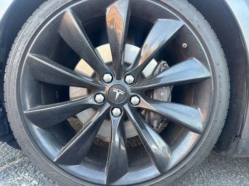 Used 2014 Tesla Model S 60 RWD image 31