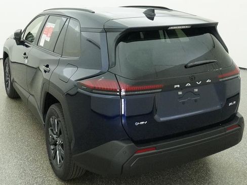 Used 2026 Toyota RAV4 XLE Premium FWD image 9