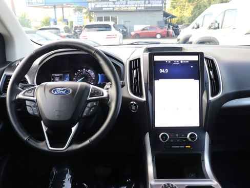 Used 2024 Ford Edge SEL AWD/4WD image 17