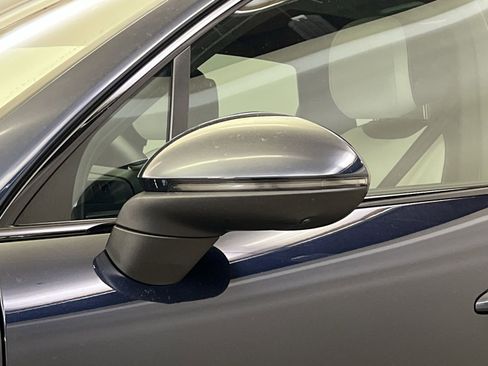 Used 2024 Porsche Cayenne Base image 28