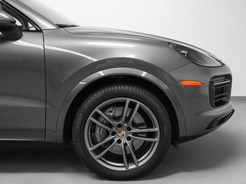 Certified 2022 Porsche Cayenne Coupe AWD/4WD image 14