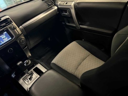 Used 2017 Toyota 4Runner SR5 image 11