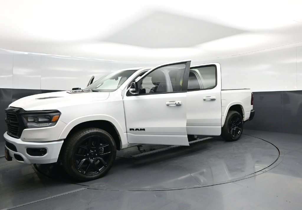 Used 2022 RAM 1500 Laramie AWD/4WD image 30