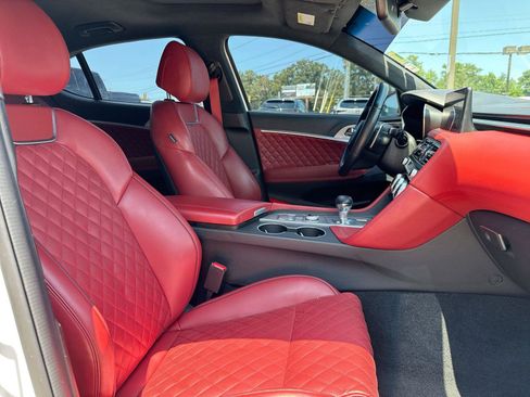 Used 2022 Genesis G70 3.3T Launch Edition RWD image 18