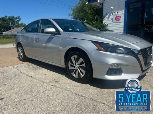 Used 2022 Nissan Altima 2.5 S FWD image 1
