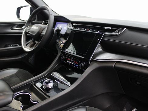 Used 2024 Jeep Grand Cherokee L Laredo image 33