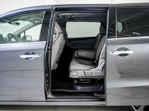 Used 2022 Honda Odyssey Elite image 40
