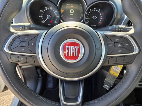 Used 2018 FIAT 500L Trekking w/ Popular Equipment Group image 23