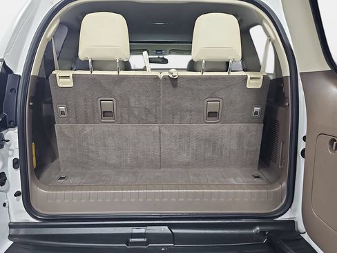 Used 2019 Lexus GX 460 Premium w/ Premium Package AWD/4WD image 14