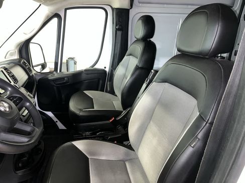 Used 2023 RAM ProMaster 2500 FWD image 15
