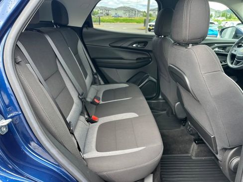 Used 2023 Chevrolet TrailBlazer LT w/ Convenience Package AWD/4WD image 10
