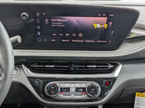 New 2026 Buick Envista Sport Touring w/ Convenience I Package FWD image 19