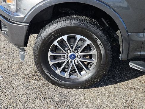 Used 2019 Ford F150 XLT w/ Equipment Group 302A Luxury image 7