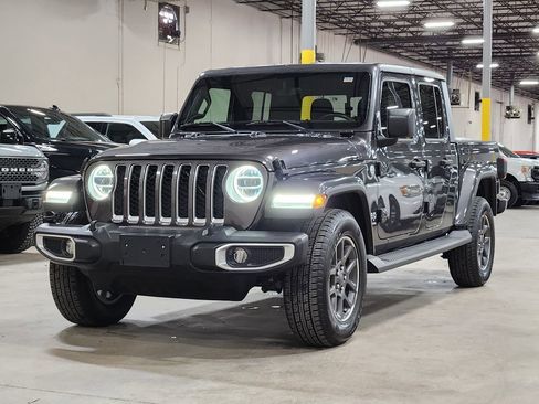 Used 2021 Jeep Gladiator Overland image 4