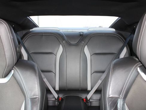 Used 2020 Chevrolet Camaro LT RWD image 8
