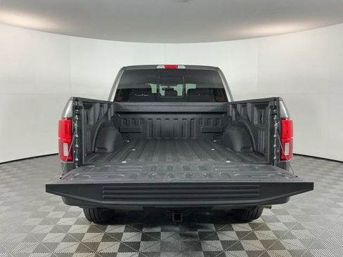 Used 2018 Ford F150 Lariat w/ Equipment Group 502A Luxury AWD/4WD image 7