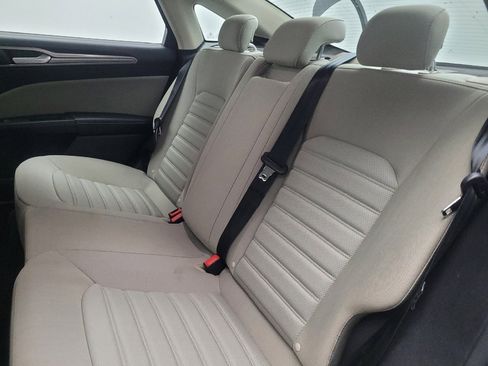 Used 2018 Ford Fusion S FWD image 18