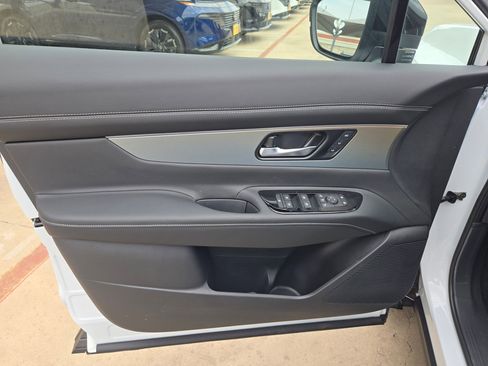 New 2026 Nissan Murano Platinum AWD/4WD image 12