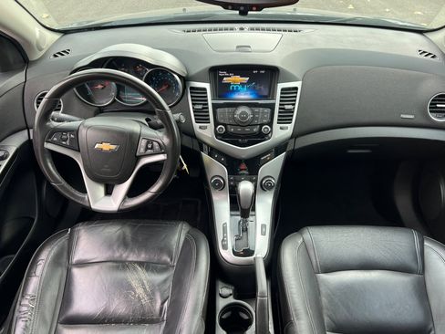 Used 2013 Chevrolet Cruze LT image 10