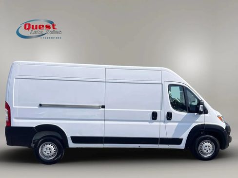 Used 2025 RAM ProMaster 2500 w/ Convenience Group FWD image 2